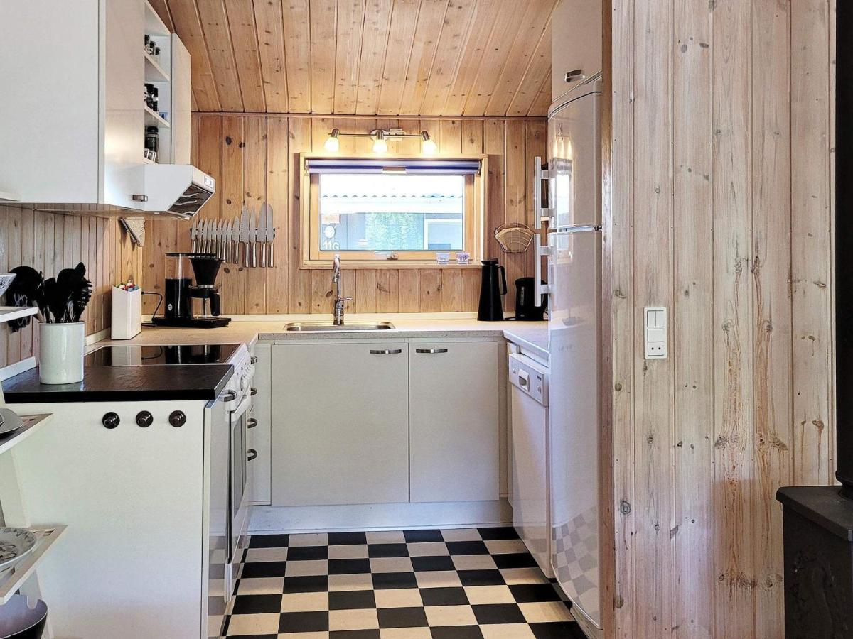 8 Person Holiday Home In Nex Snogebaek Exterior photo